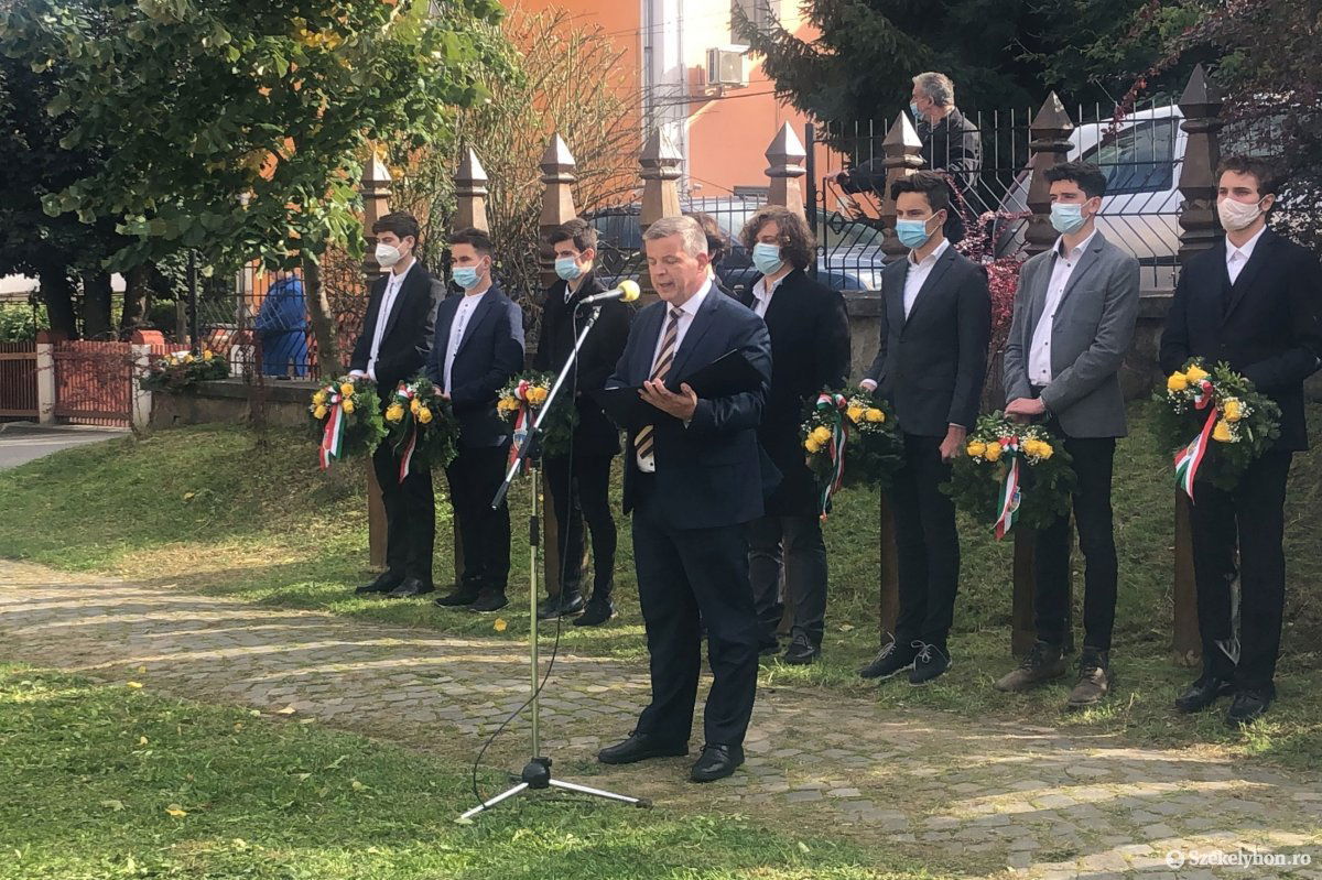 Miklós Zoltán: az aradi hősök vértanúsága erőt adhat, hogy megvívjuk mindennapi harcainkat •  Fotó: Bíró Blanka