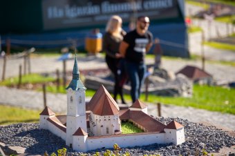 Tartja az évi százezer fölötti látogatószámot a Mini-Erdély Park