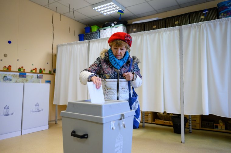Részvételi arány, 11 óra: alacsonyabb, mint négy éve