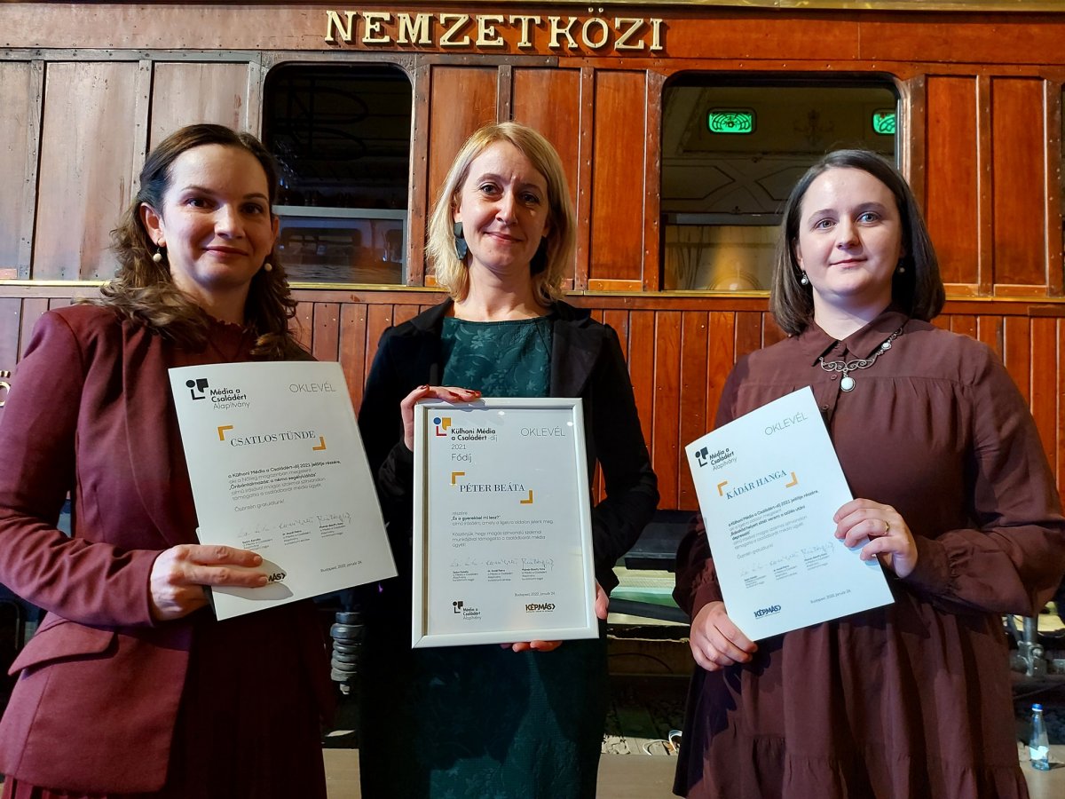 &bullet;  Fotó: Liget