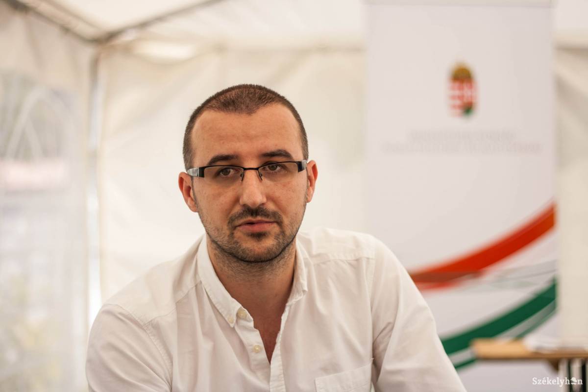 Illyés Grgely: egyre biztosabbnak tűnik, hogy a PNL és az USR-PLUS fog többséget alkotni a román parlamentben december után. •  Fotó: Tamás Attila