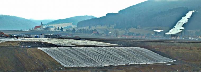 Befejezéshez közeledik a csíkszeredai régi hulladéklerakó bezárása (x)