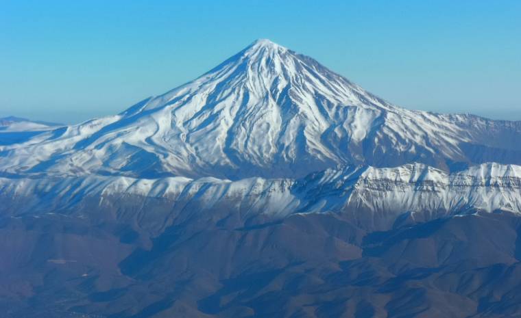 Tulit Zsombor Ázsia legmagasabb vulkánjának meghódítására indult