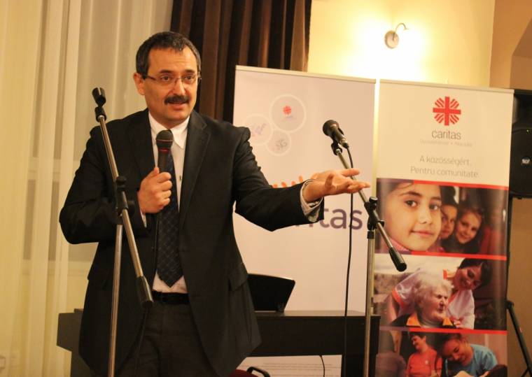 „Ez a tevékenység túlmutat azokon, akik a munkát végzik, és azokon is, akikért dolgozunk”