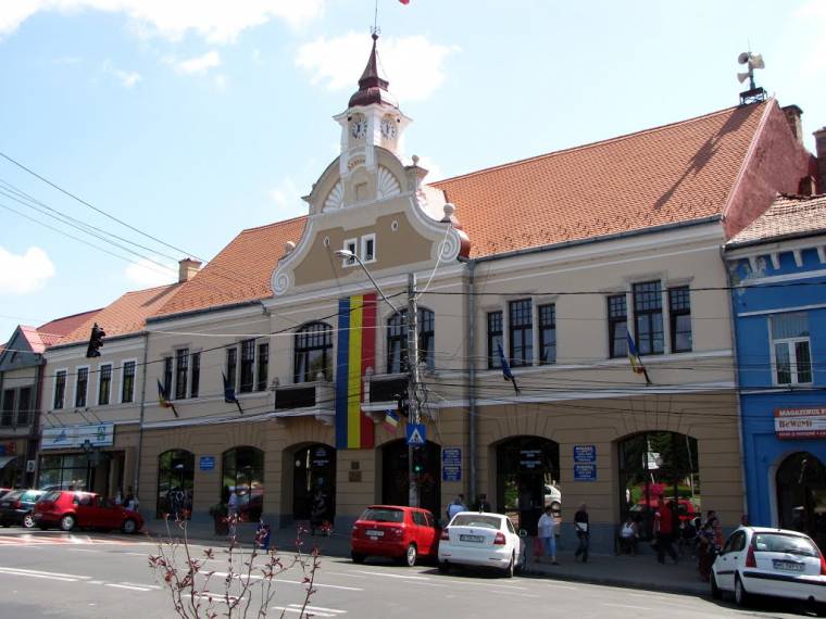 Lesz, kihez forduljanak a városházán a szászrégeni magyarok