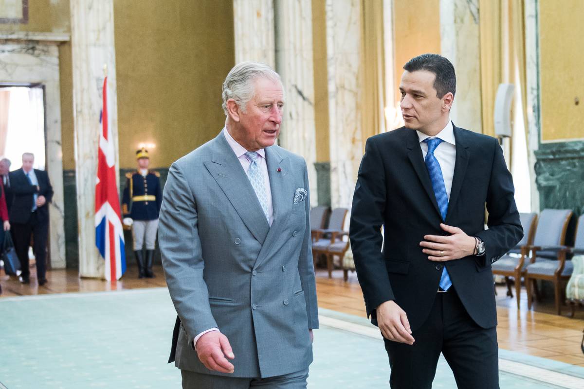 Károly herceg és Sorin Grindeanu •  Fotó: gov.ro