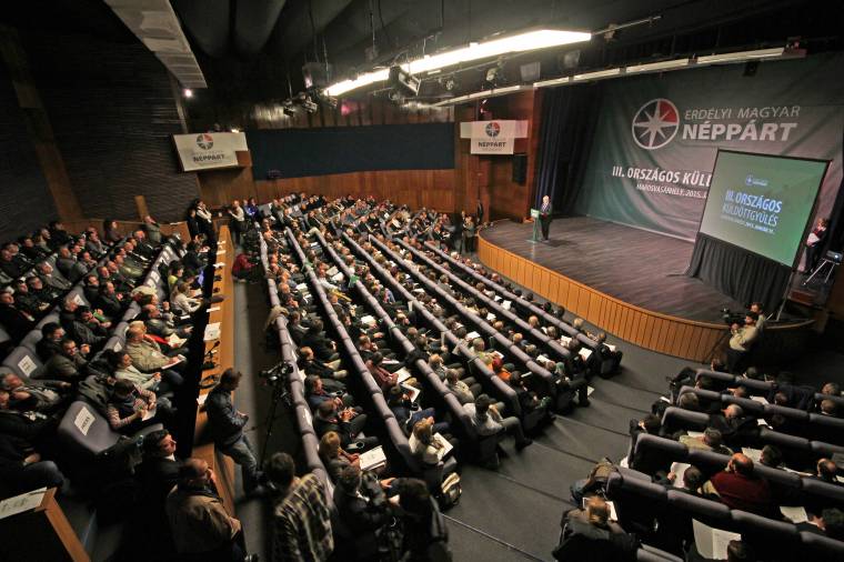 Toró: az önálló erdélyi magyar politika a tét