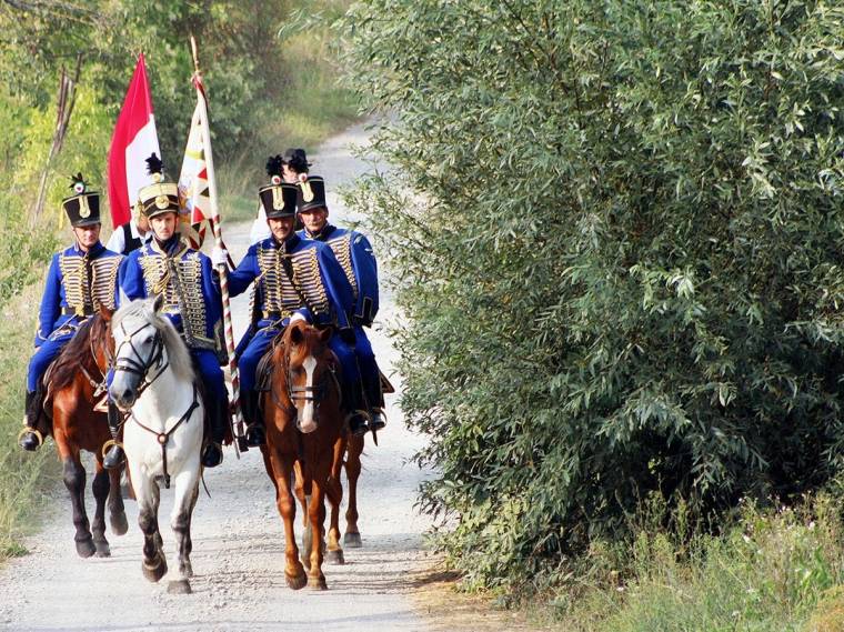 Úttörő székely huszárok