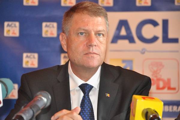 Johannis: tegyük Romániát a jól végzett munka országává