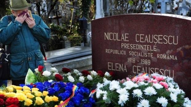 Több tucatnyian nosztalgiáztak Ceaușescu sírjánál