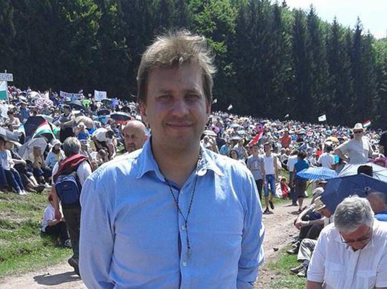 Toásó Előd: szabadon, Csíksomlyón