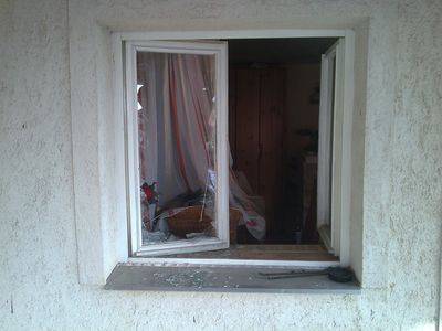 Jutalmat ajánlott fel a betörő kézre kerítéséért