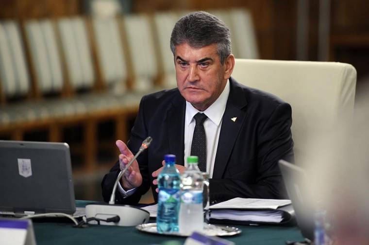 Gabriel Oprea mindent tagad és nem mond le