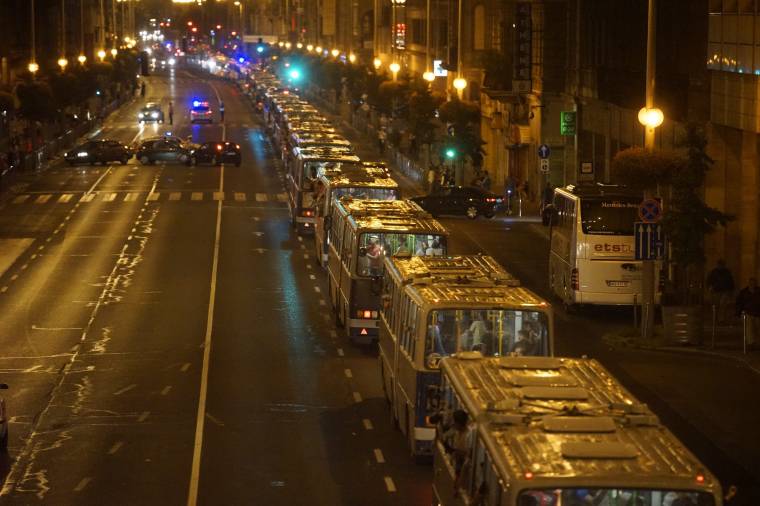 Folyamatosan hagyják el Magyarországot a migránsok