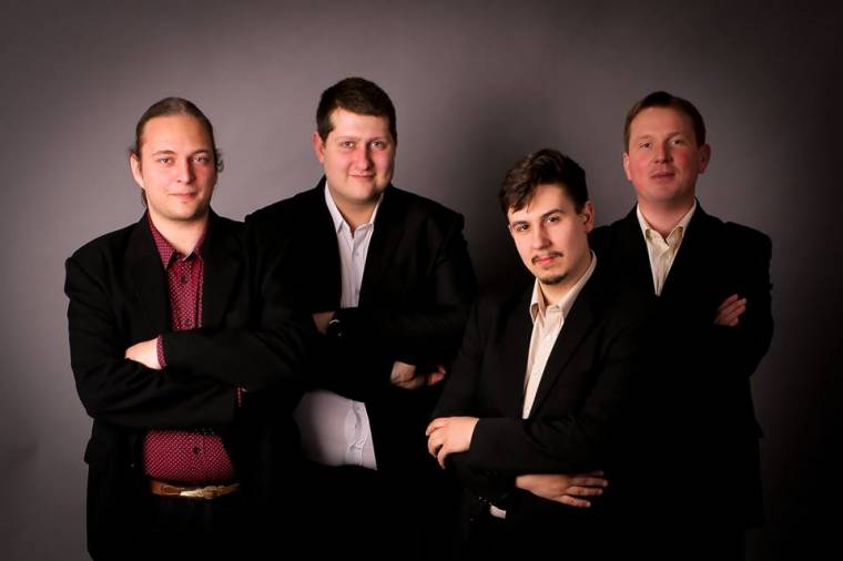 Erdélyben turnézik a Parapács Zenekar