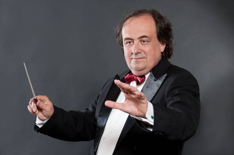 Hangjegyek és számjegyek bűvöletében