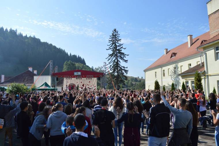 Feltöltődtek lelkileg a Csíksomlyói Ifjúsági Találkozó résztvevői