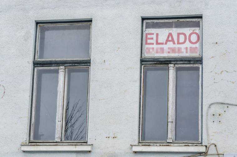 Hamarosan megspórolhatják az adásvételi illetéket az ingatlanok eladói