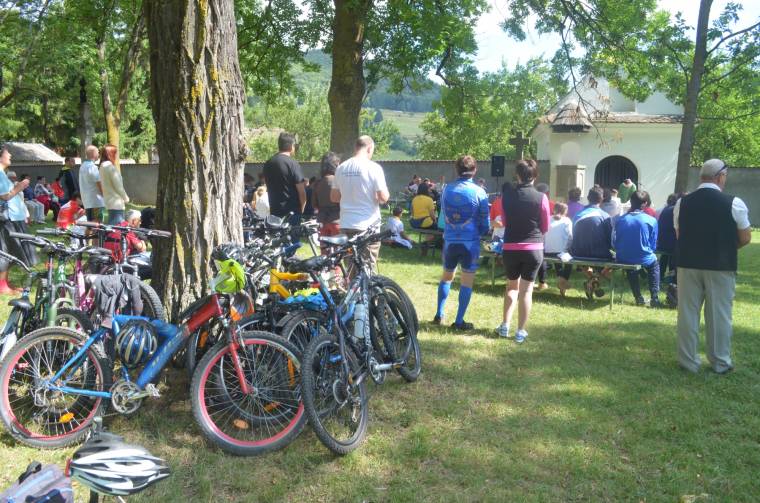 A keresztény értékekért szaladtak, bringáztak