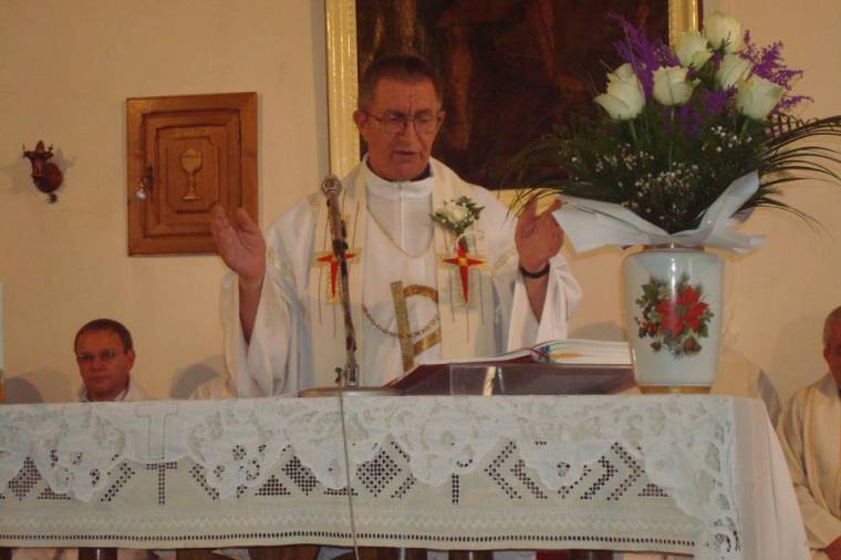 Elhunyt Vitus Lajos segédlelkész