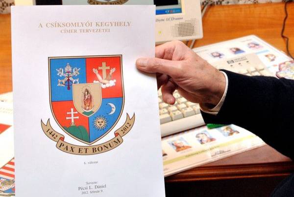 Készülőben a csíksomlyói kegyhely jelképe