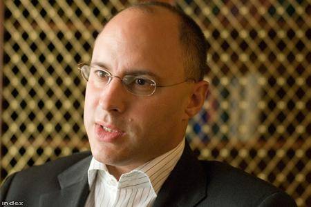 Négy év felfüggesztettet kapott Nagy Zsolt a postaügyben