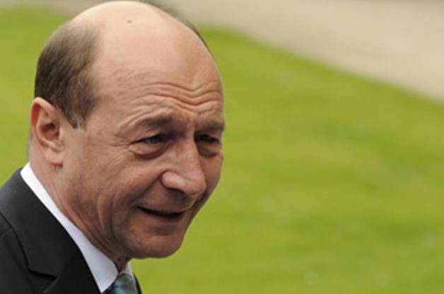 Traian Băsescu visszatérhet hivatalába