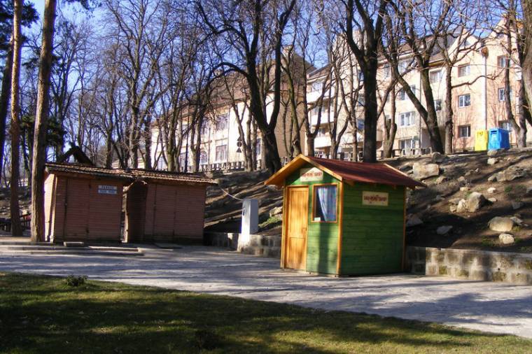 Baba-mama kuckó Sepsiszentgyörgy központjában