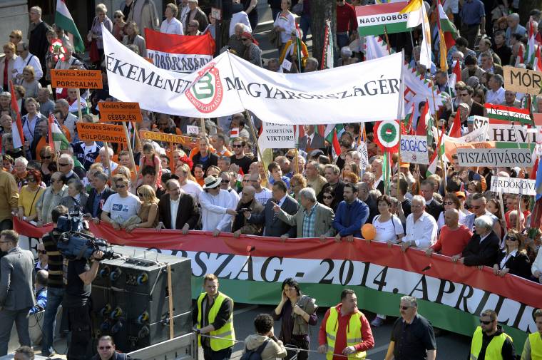 Orbán: aki megosztja szavazatát, egységet bont