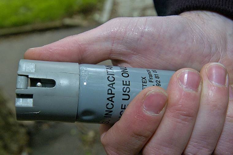 Halált okozott az egyenruhás által használt gázspray – bizonyítékot hamisíthatott a csendőrség az ügy eltussolása érdekében