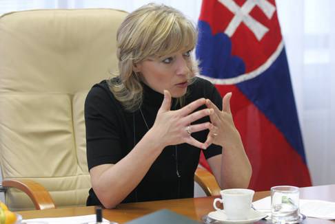 Kinevezték az új szlovák kormányt
