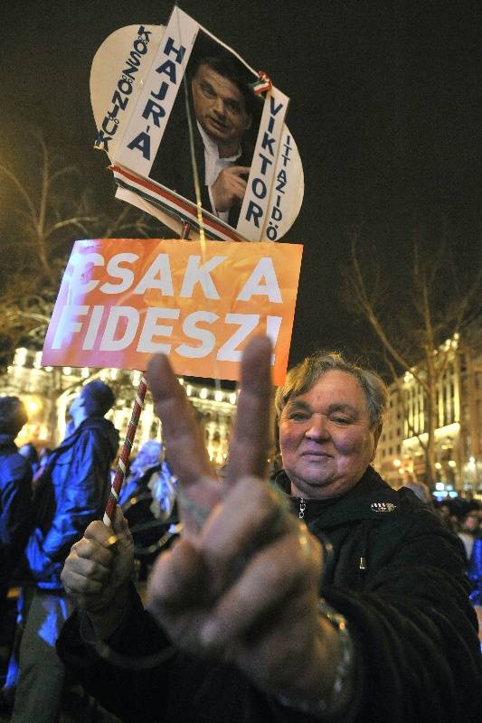 Nézőpont Intézet: 57 százalék örülne a Fidesz kétharmados többségének