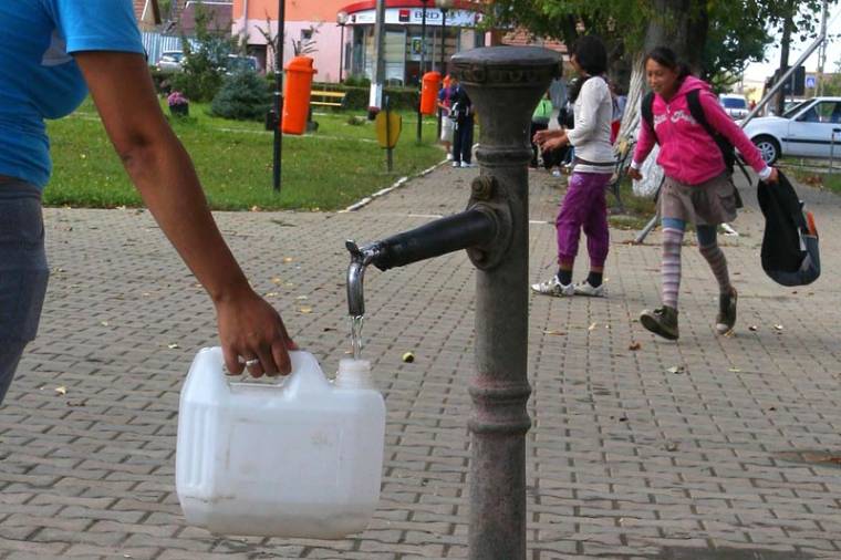 A Szaharában is olcsóbb a víz, mint Mezőbándon