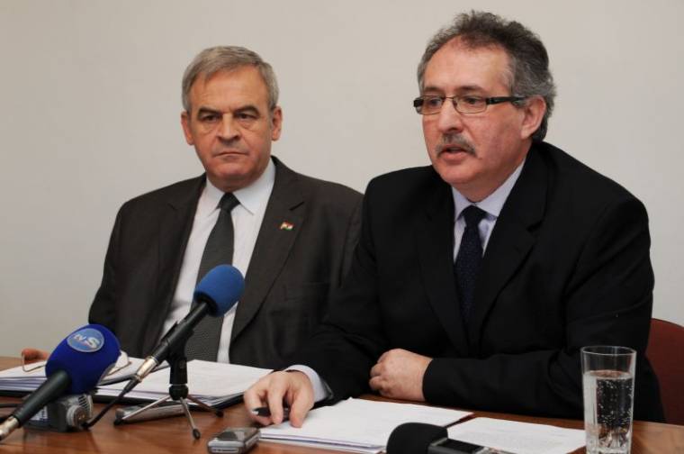 Tőkés szerint az RMDSZ eltávolítaná őt az EP néppárti frakciójából