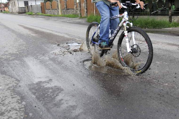 Székely körverseny göröngyös utakon