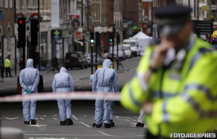 Johannis is elismerte a londoni terroristával szembeszálló román péket