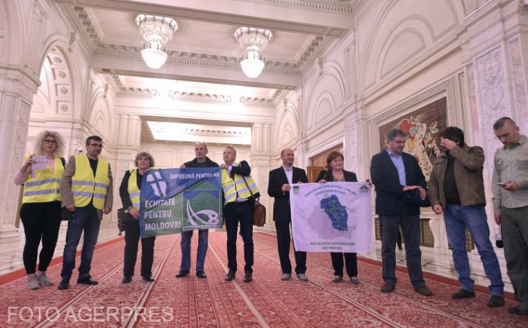 Akarat és pénz kell a „székely–moldvai” sztrádára: kikényszerítené a parlament a Marosvásárhely–Jászvásár-autópályát