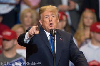 Az FBI nem indíthatott volna nyomozást Donald Trump ellen a Durham-jelentés szerint