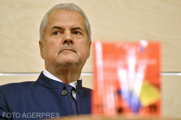 Visszavonja az elnök a Románia Csillaga kitüntetést Adrian Năstasetől