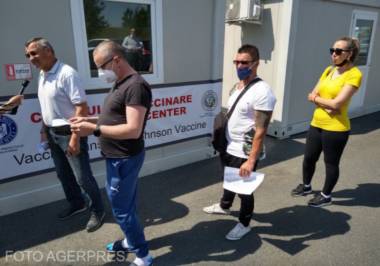 Megnyílt a nagylaki oltóközpont, de nincs elegendő személyzet a működtetéséhez