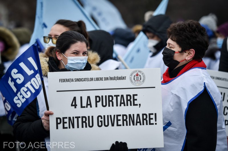 A májusban sztrájkoló tanügyi alkalmazottak ismét beszüntethetik a munkát, ha nem emelik megfelelő mértékben a bérüket •  Fotó: Radu Tuta/Agerpres Foto