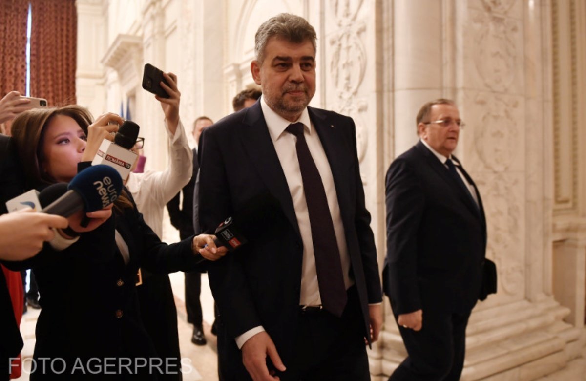 A Marcel Ciolacu kormányfő vezette PSD a kezdeti ellenkezés után beleegyezett a választások összevonásába és a közös jelöltlistába •  Fotó: Grigore Popescu/Agerpres