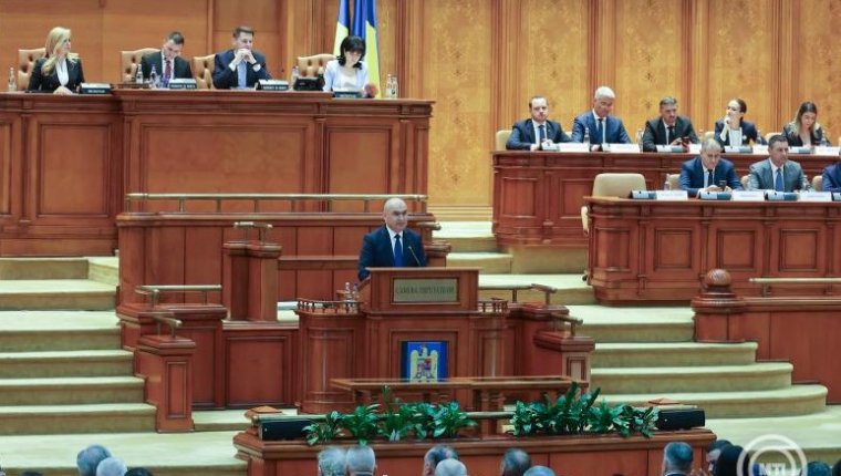 A kormány felelősséget vállalt a második deficitcsökkentő csomag öt törvénytervezetéért