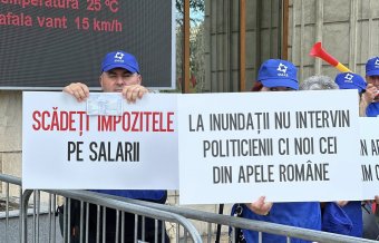 Nem fogadta a kormány a tüntető szakszervezetek képviselőit