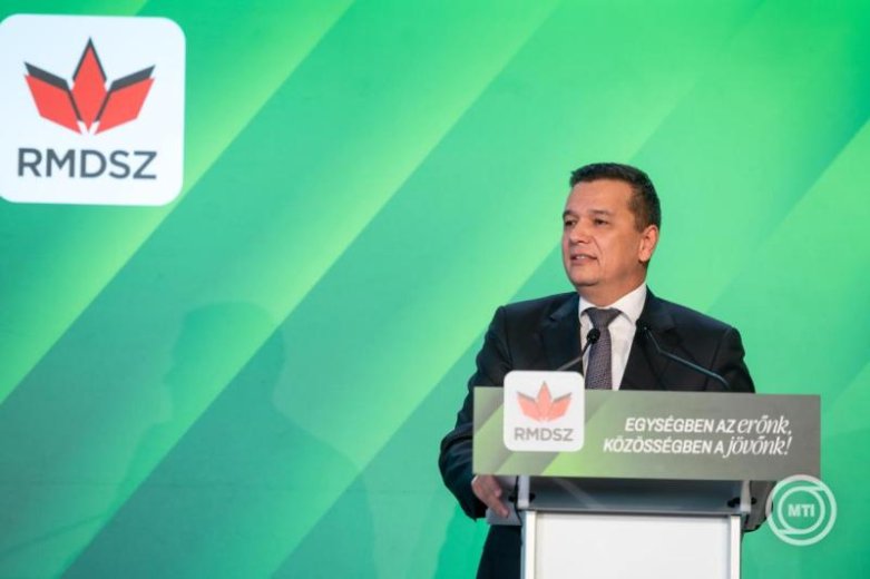 Az RMDSZ-t is érintő feltételhez köti a Niculescu-kabinet támogatását a PSD