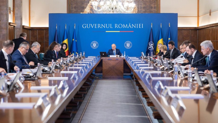 Bizalmatlansági indítvány: a kormány összekeveri a megszorításokat a hatékonysággal