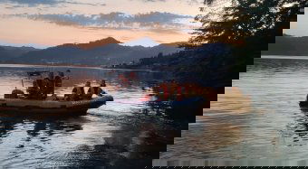 A gyalui víztározóba esett férfit keresnek a búvárok