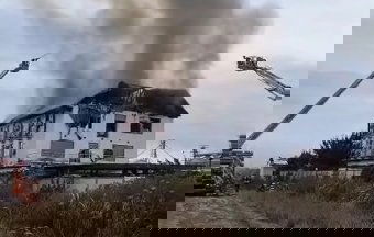 Nem megfelelően szigetelt vezeték miatt keletkezhetett a tűz a Prahova megyei hotelben