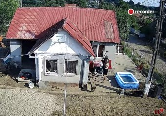 A mezőméhesi gyilkos még szabadlábon, de fivére is gyakran megjelenik a faluban, és az áldozat családját sem kerüli el