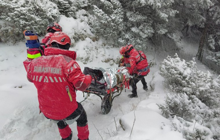 Több mint félszáz bajba jutottnak segítettek a hegyimentők egy nap alatt